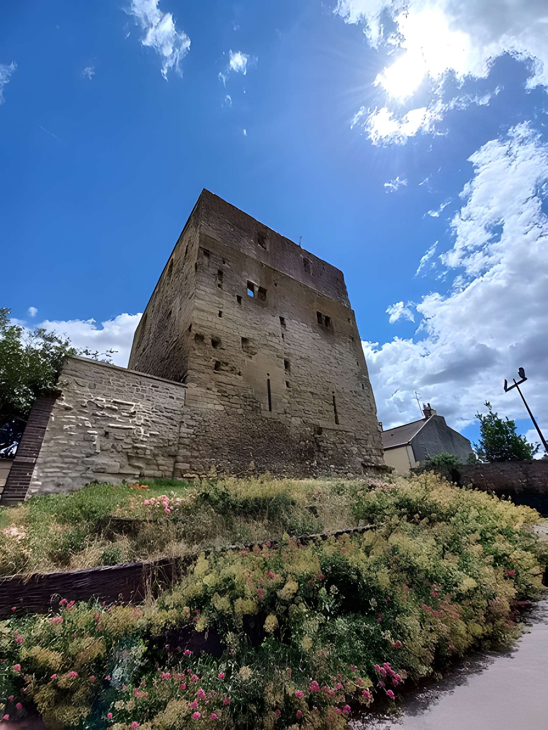 Tour Montjoie de Conflans-Sainte-Honorine