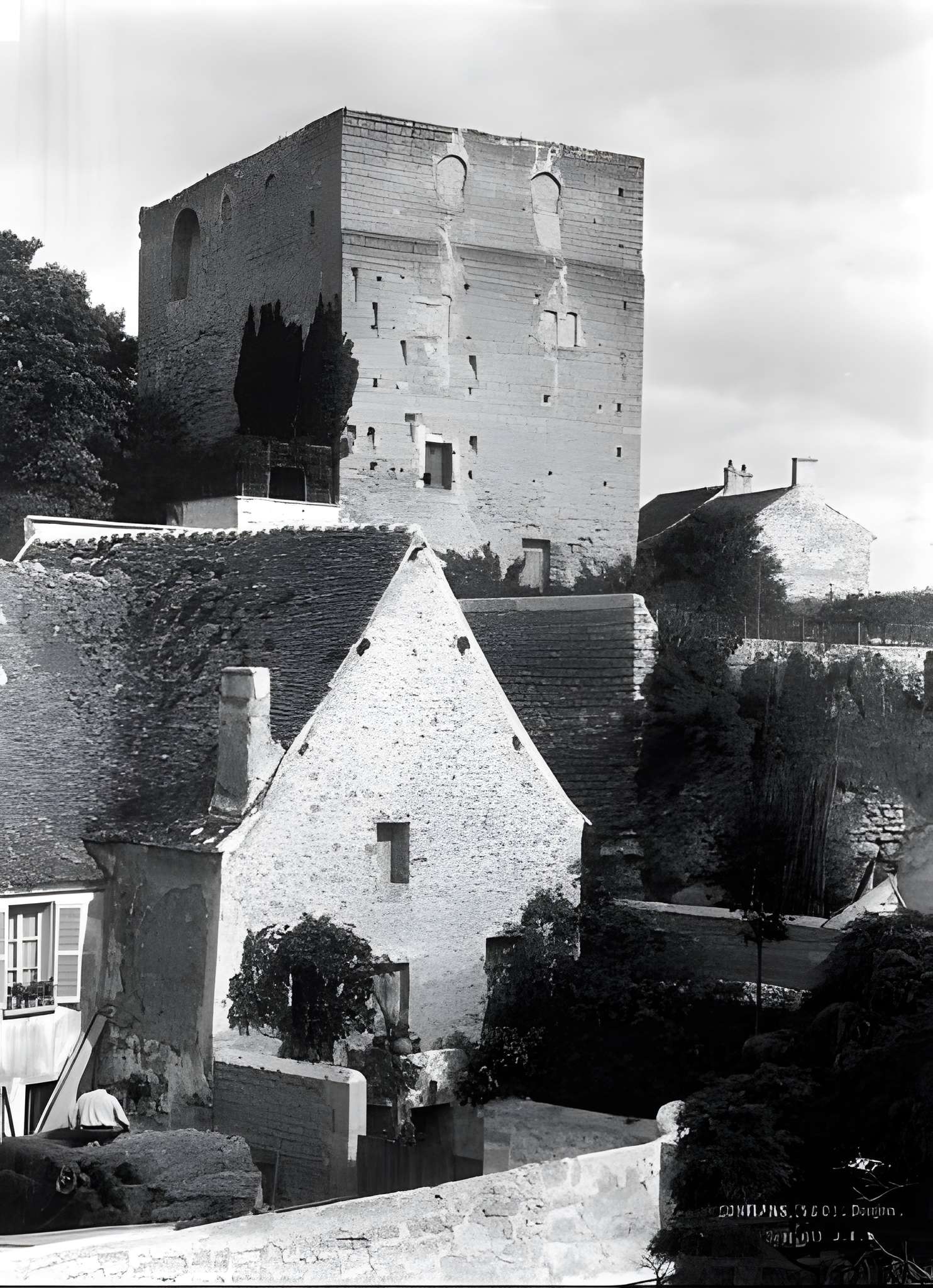 Tour Montjoie de Conflans-Sainte-Honorine