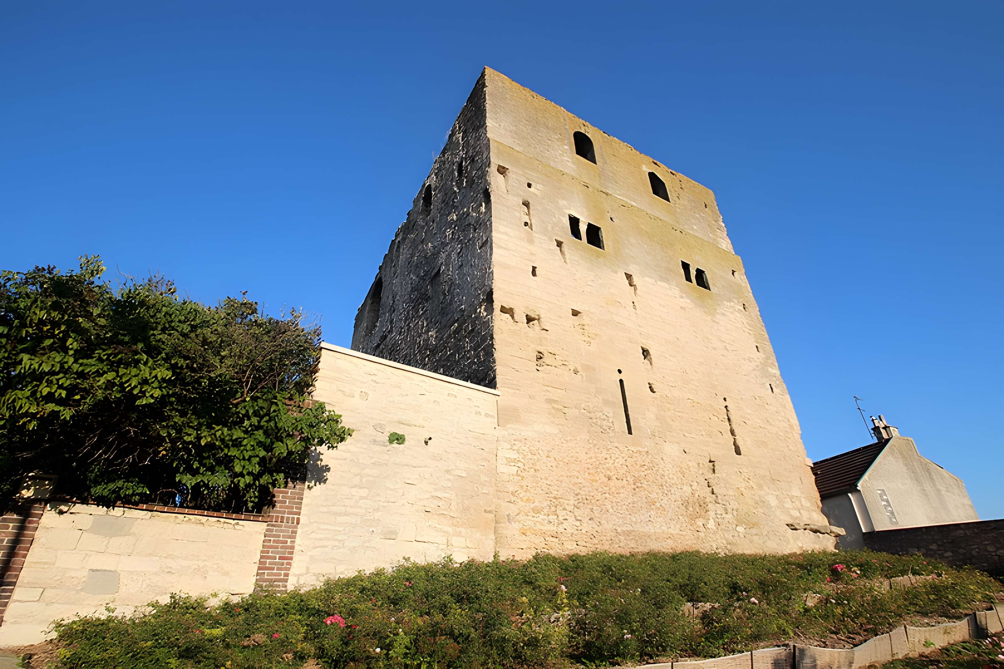 Tour Montjoie de Conflans-Sainte-Honorine