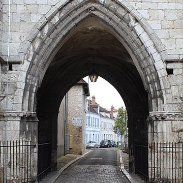 Tour Notre-Dame-du-Val de Provins