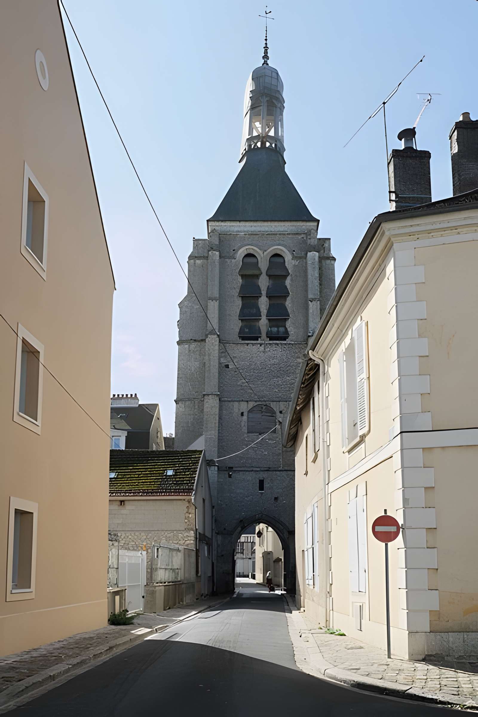 Tour Notre-Dame-du-Val de Provins