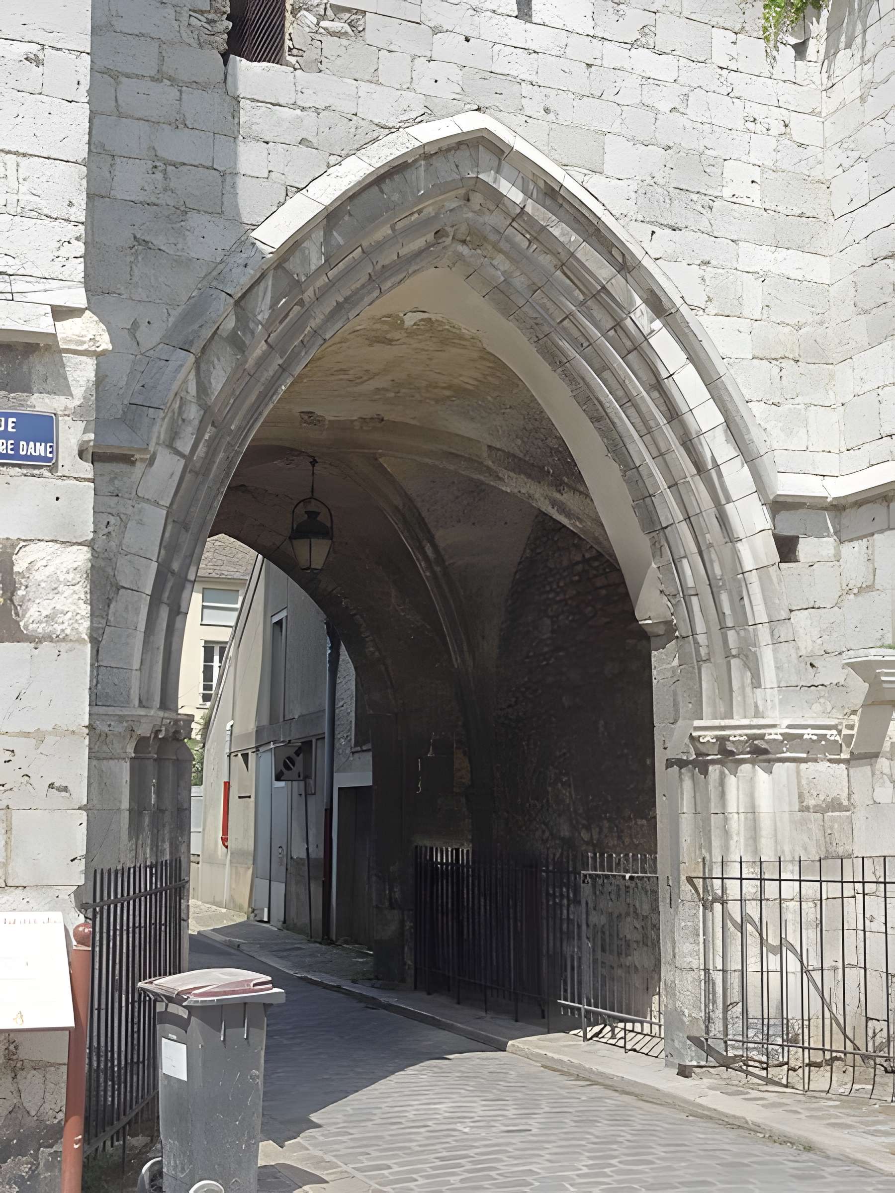 Tour Notre-Dame-du-Val de Provins