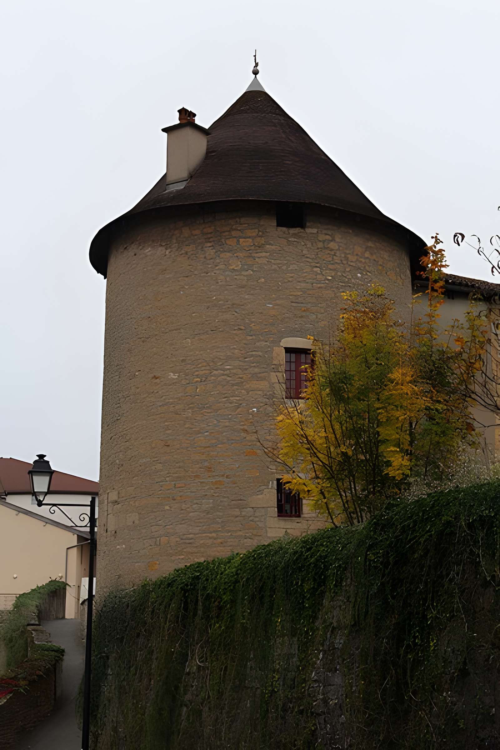 Tour Saint-Guillaume de Saint-Amour