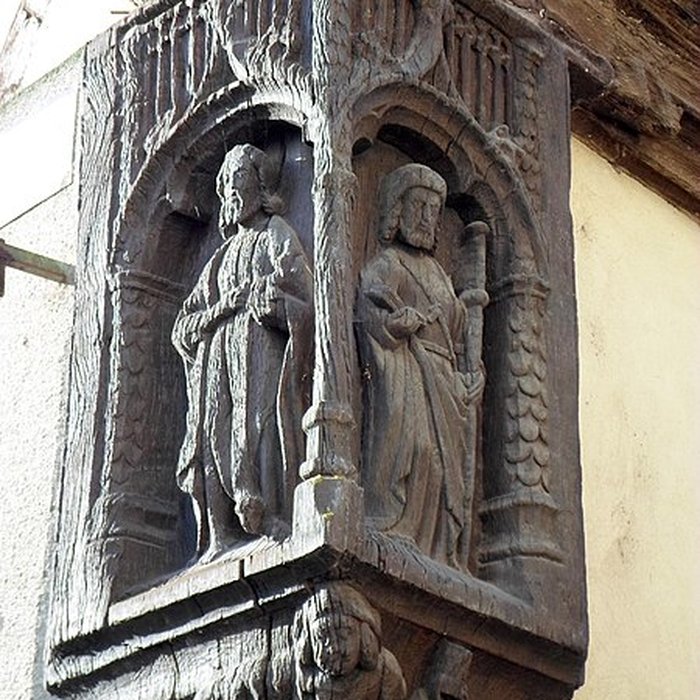 Photo de Maison au poteau Cornier à Saint-Julien-du-Sault