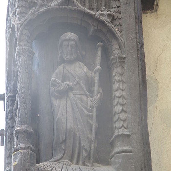 Photo de Maison au poteau Cornier à Saint-Julien-du-Sault