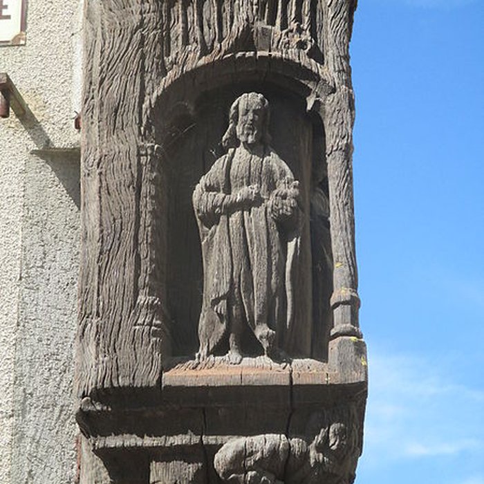 Photo de Maison au poteau Cornier à Saint-Julien-du-Sault