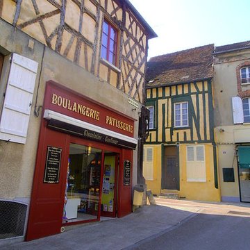 Maison au poteau Cornier à Saint-Julien-du-Sault