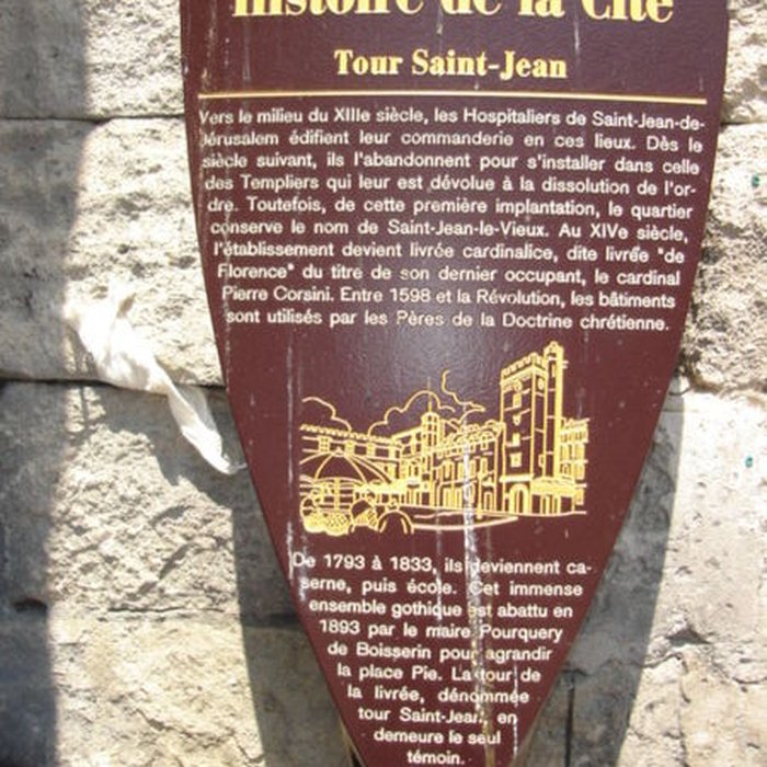 Photo de Tour Saint-Jean-le-Vieux dAvignon