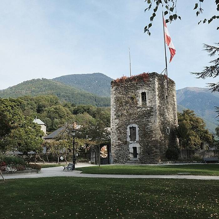 Photo de Tour sarrazine dAlbertville