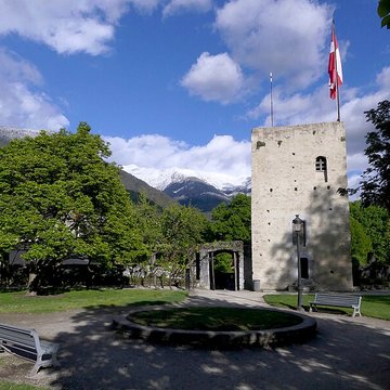 Tour sarrazine dAlbertville