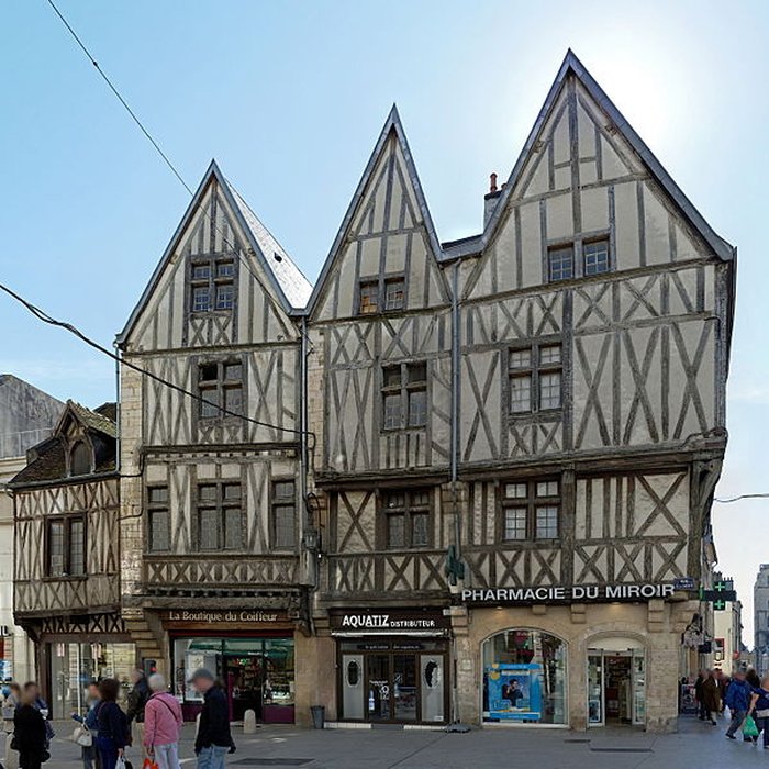 Photo de Maison aux Trois Visages à Dijon