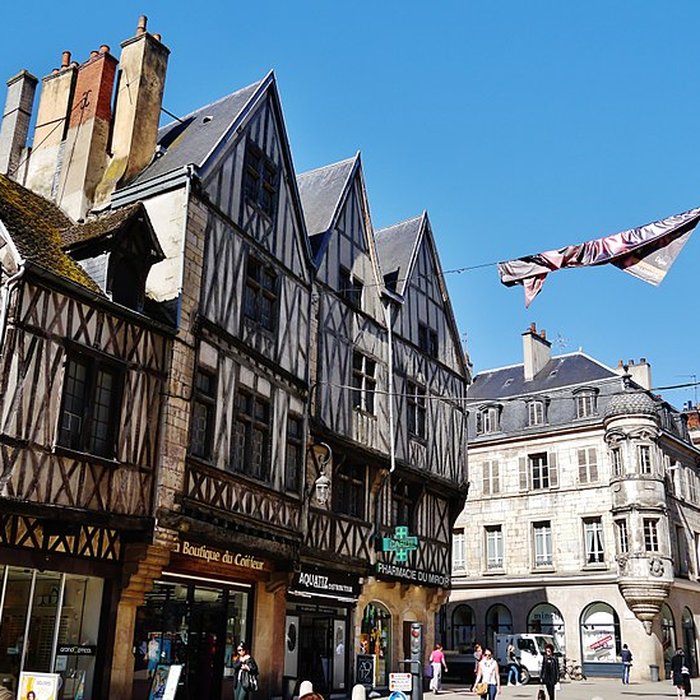 Photo de Maison aux Trois Visages à Dijon
