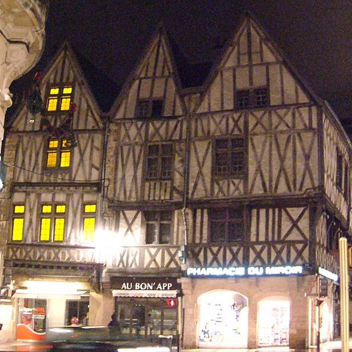 Photo de Maison aux Trois Visages à Dijon