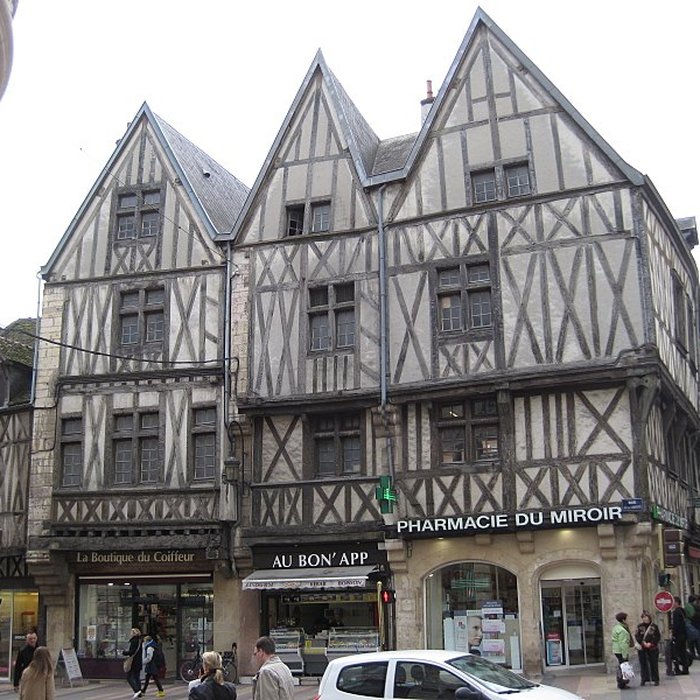 Photo de Maison aux Trois Visages à Dijon
