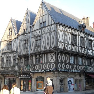 Maison aux Trois Visages à Dijon