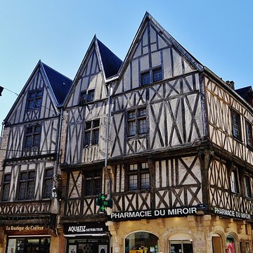 Maison aux Trois Visages à Dijon