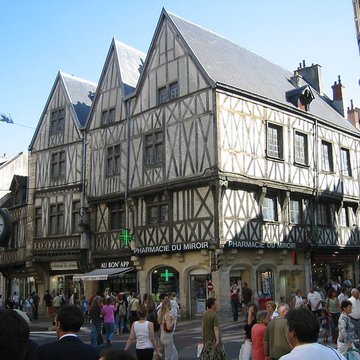 Maison aux Trois Visages à Dijon
