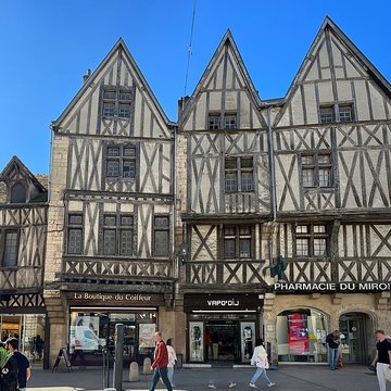 Maison aux Trois Visages à Dijon