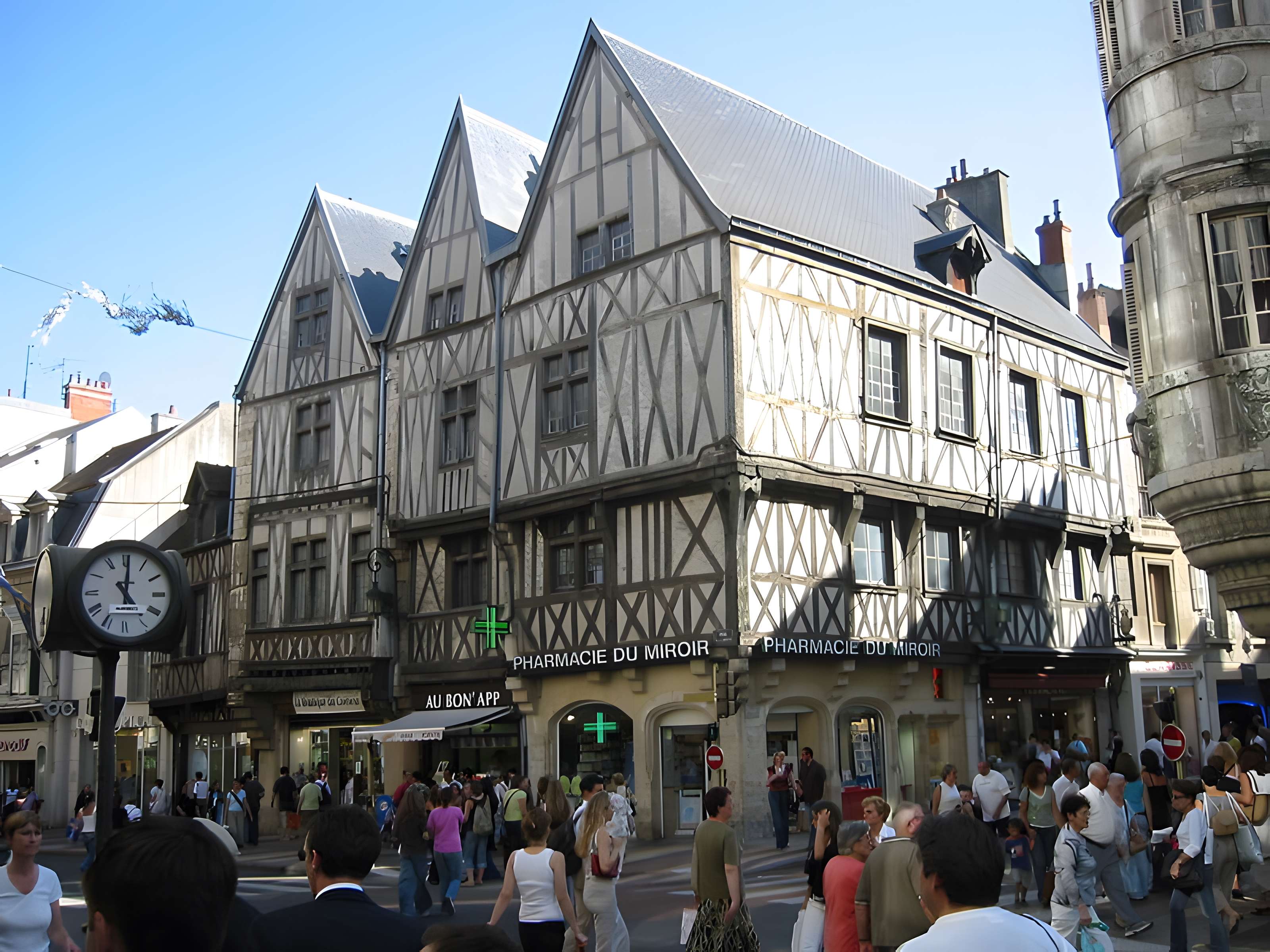 Maison aux Trois Visages à Dijon