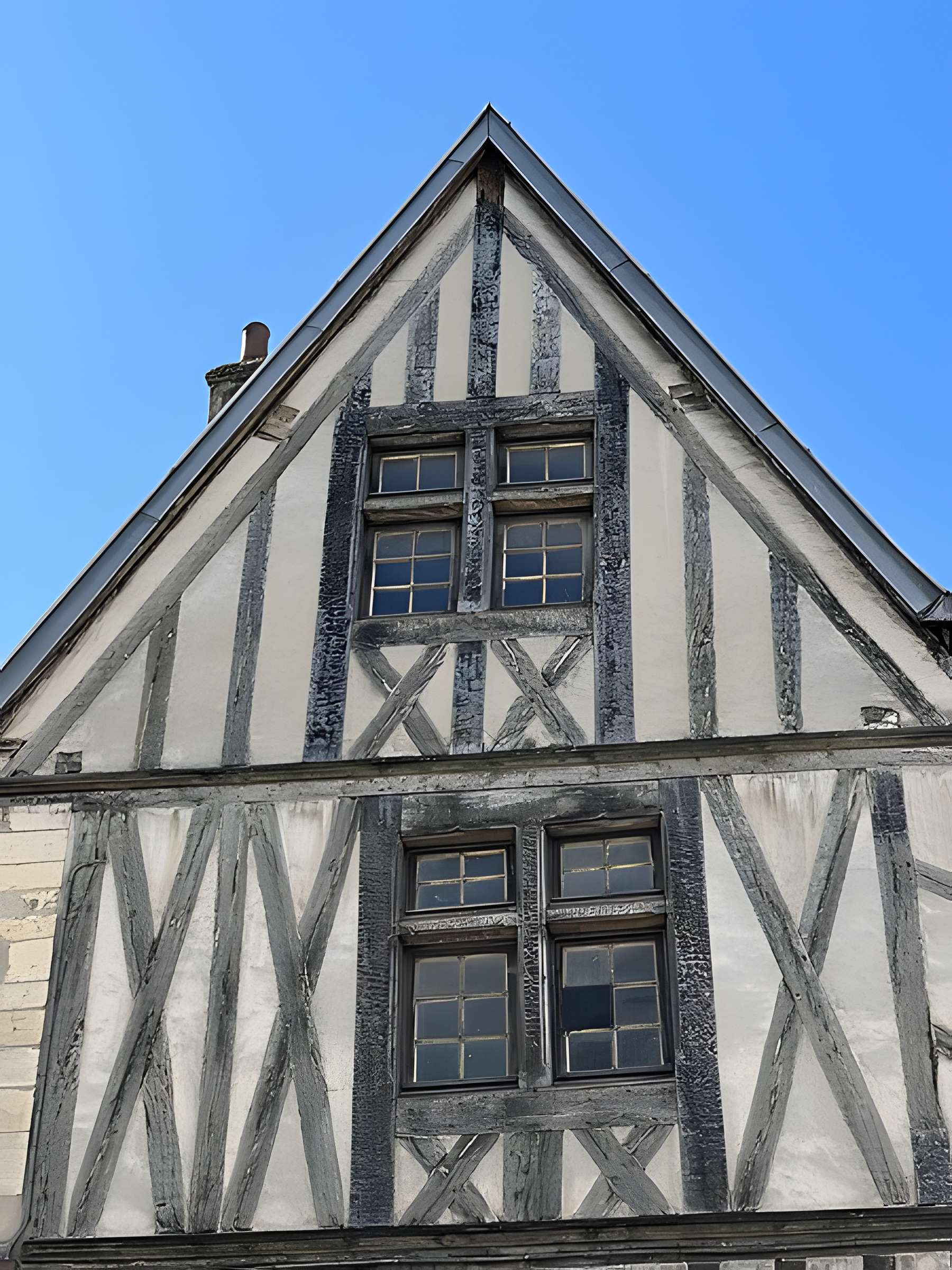 Maison aux Trois Visages à Dijon