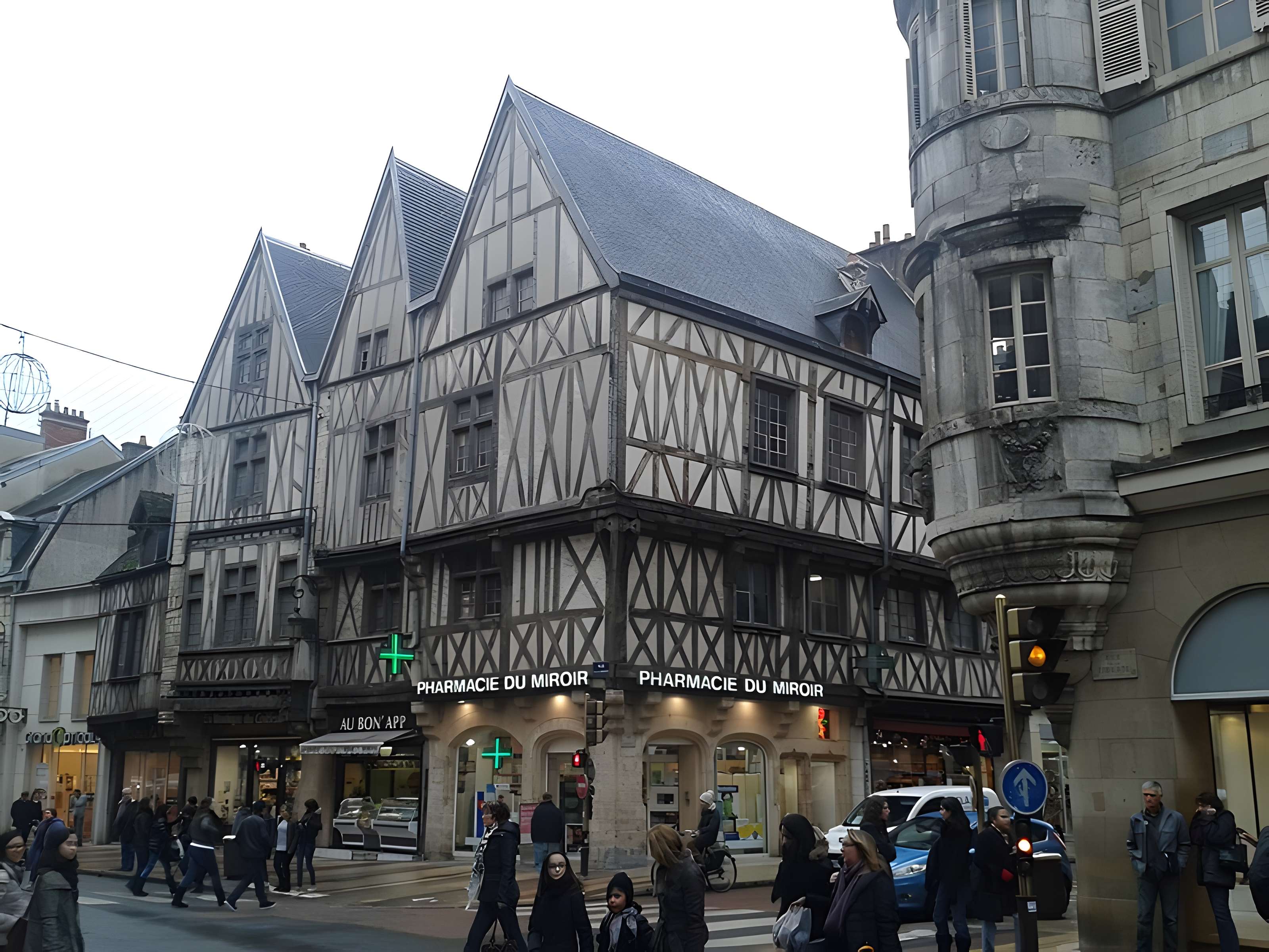 Maison aux Trois Visages à Dijon