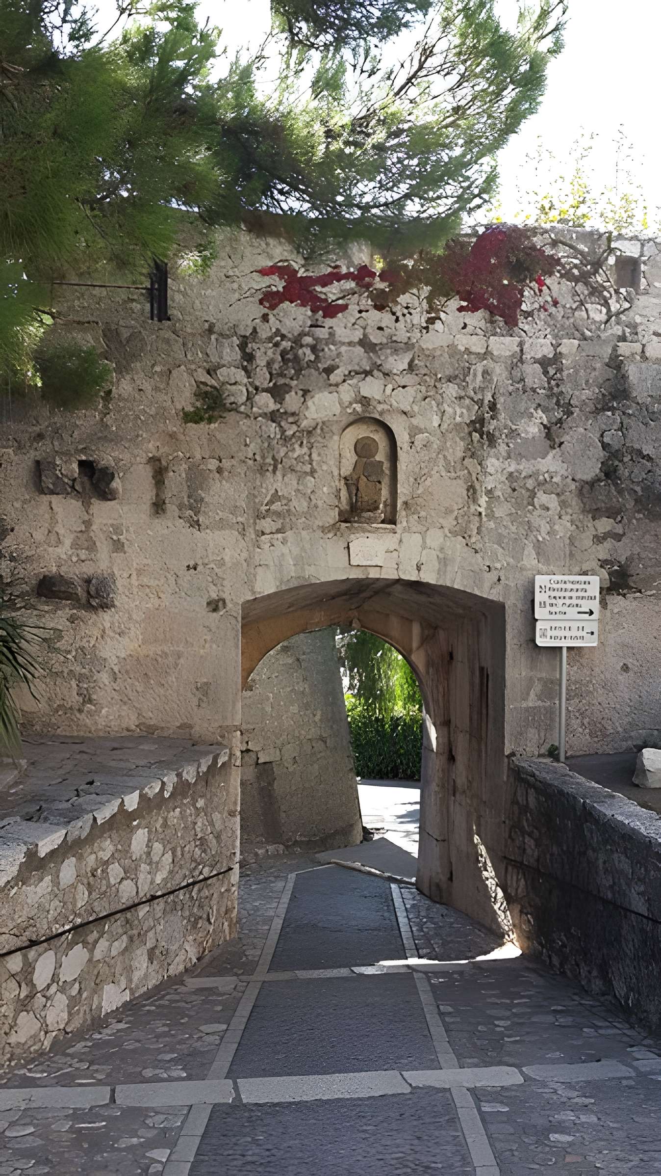 Tour-Porte de Saint-Paul-de-Vence
