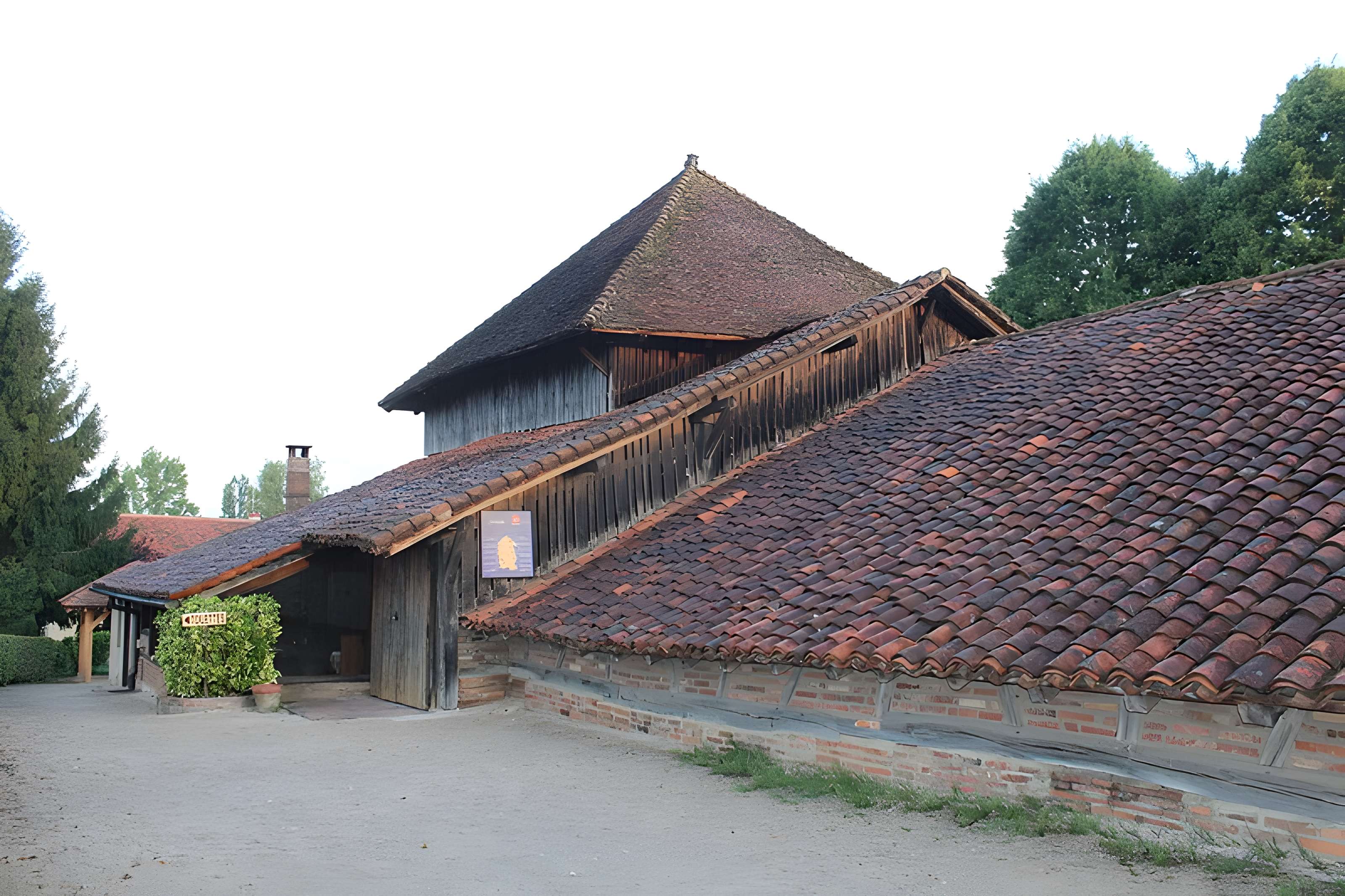 Tuilerie de Varennes-Saint-Sauveur