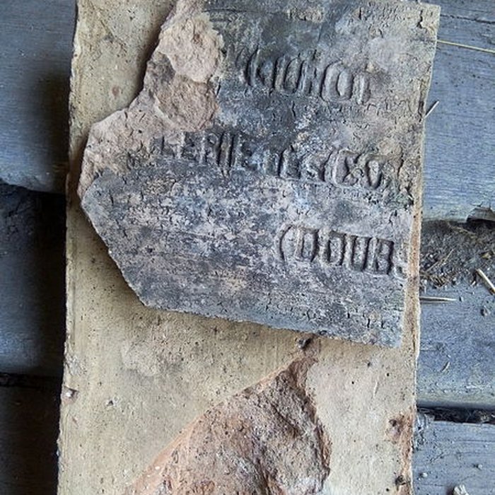 Photo de Tuilerie des Combes de Punay à Malbrans