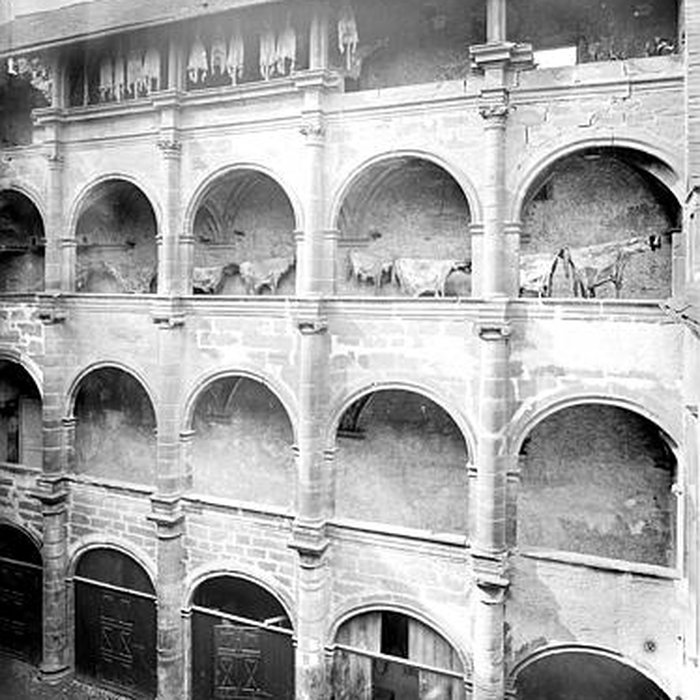 Photo de Maison carrée à Nay