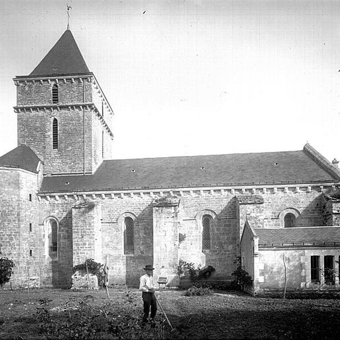 Photo de Ensemble des deux tumulus à chambres dolméniques, appelés tumulus du Montiou