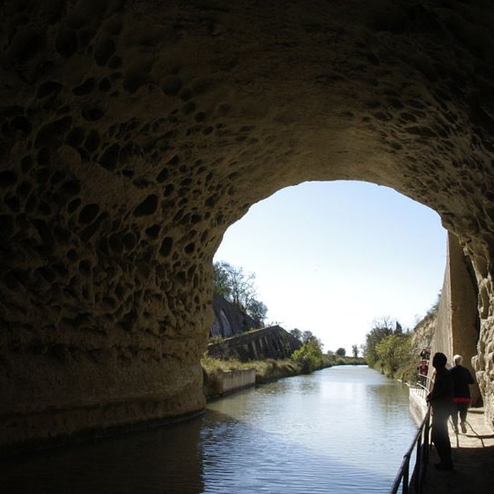 Photo de Tunnel-aqueduc de drainage de létang de Colombiers et Montady