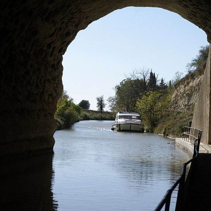 Photo de Tunnel-aqueduc de drainage de létang de Colombiers et Montady