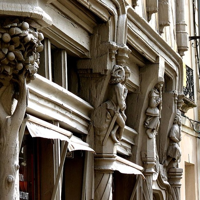 Photo de Maison dAdam et Eve ou de lArbre de Vie