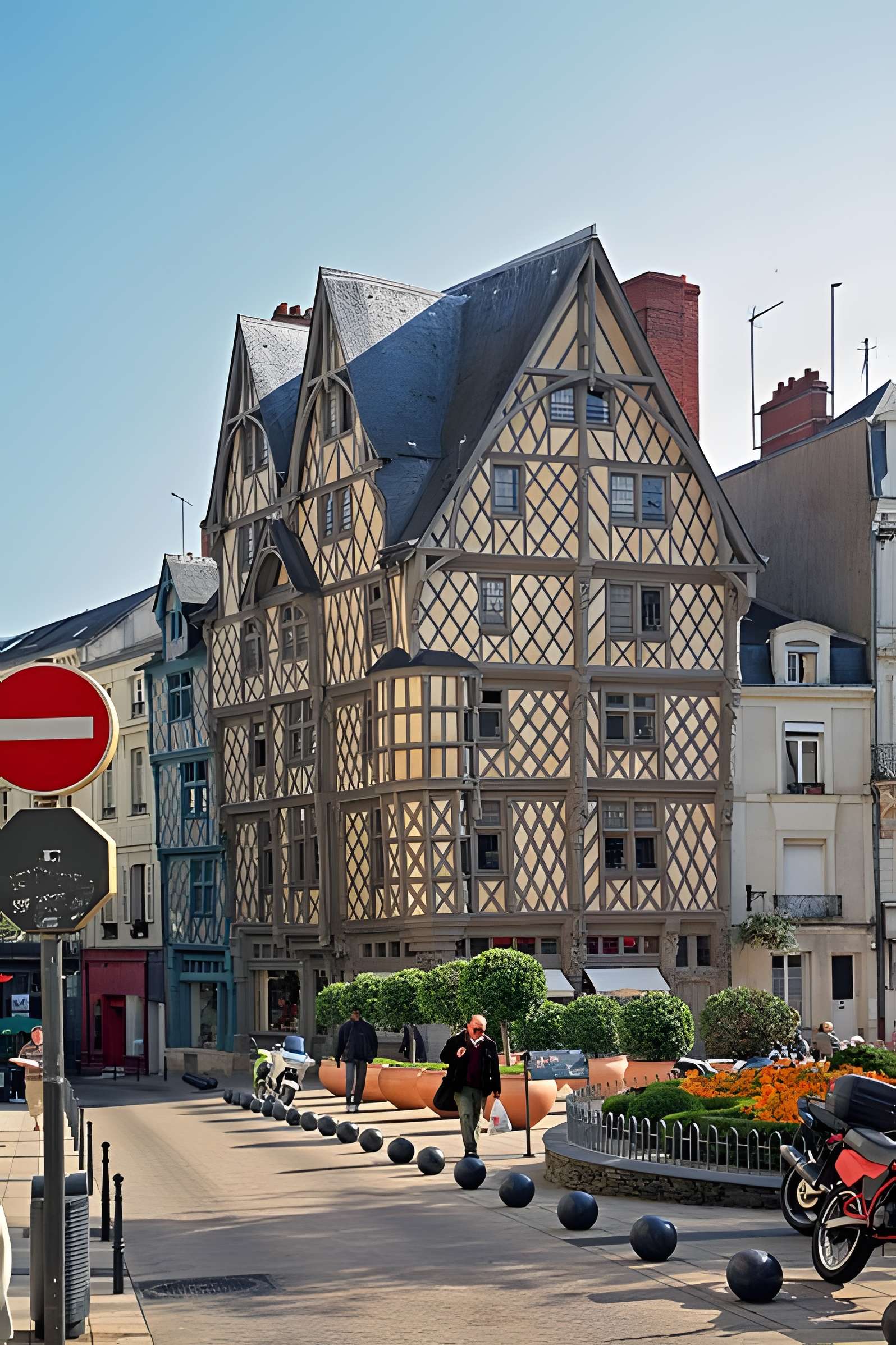 Maison d'Adam et Eve ou de l'Arbre de Vie