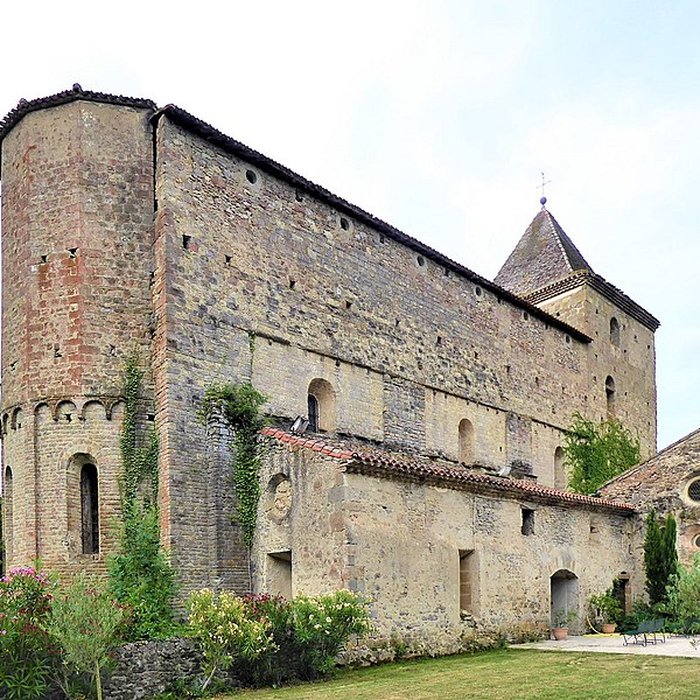 Photo de Vestiges de labbaye de Saint-Polycarpe