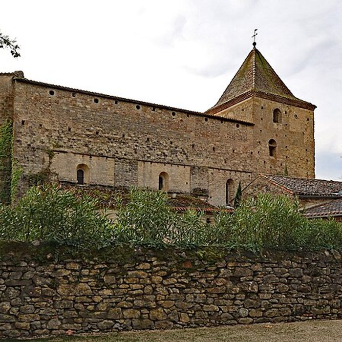 Photo de Vestiges de labbaye de Saint-Polycarpe