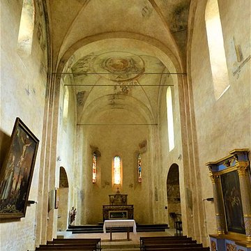 Vestiges de labbaye de Saint-Polycarpe