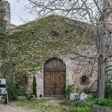 Vestiges de labbaye de Saint-Polycarpe