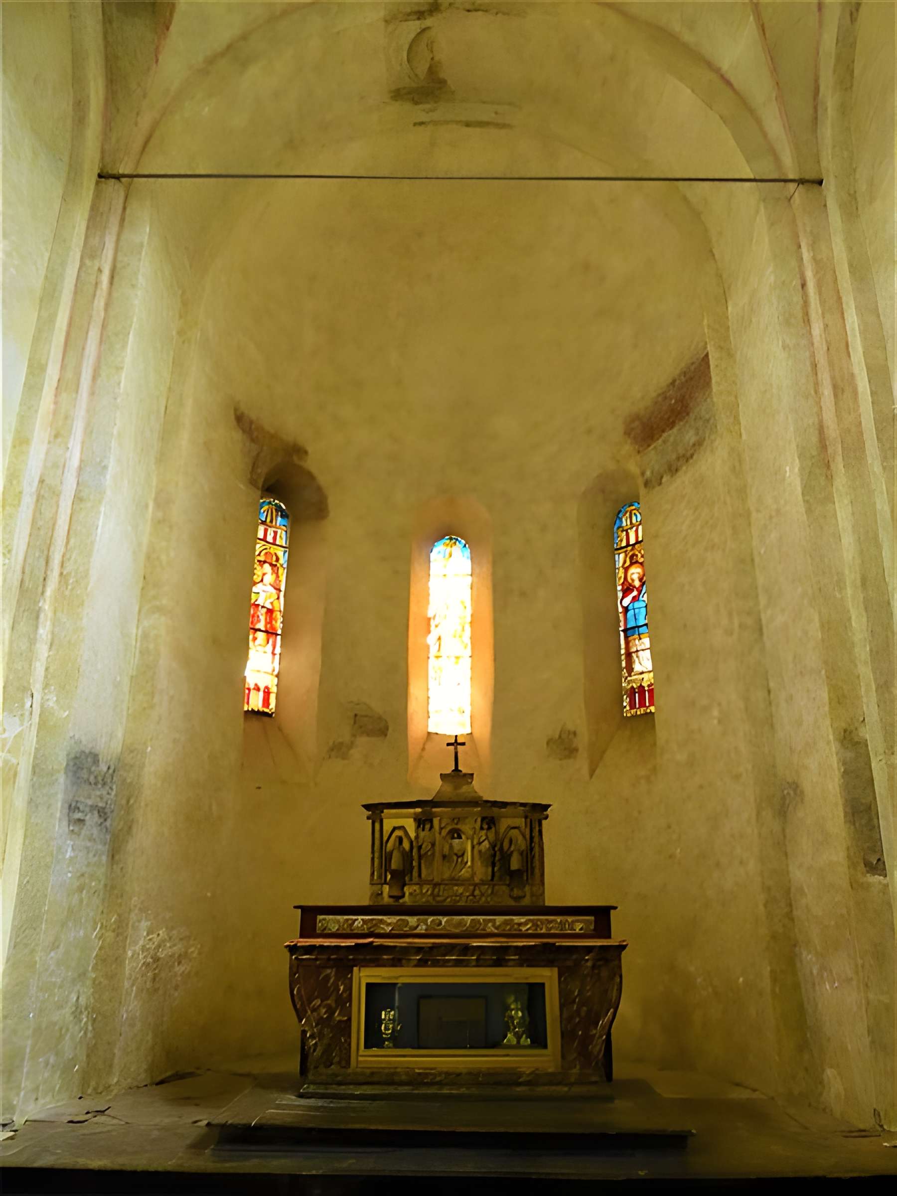 Vestiges de l'abbaye de Saint-Polycarpe