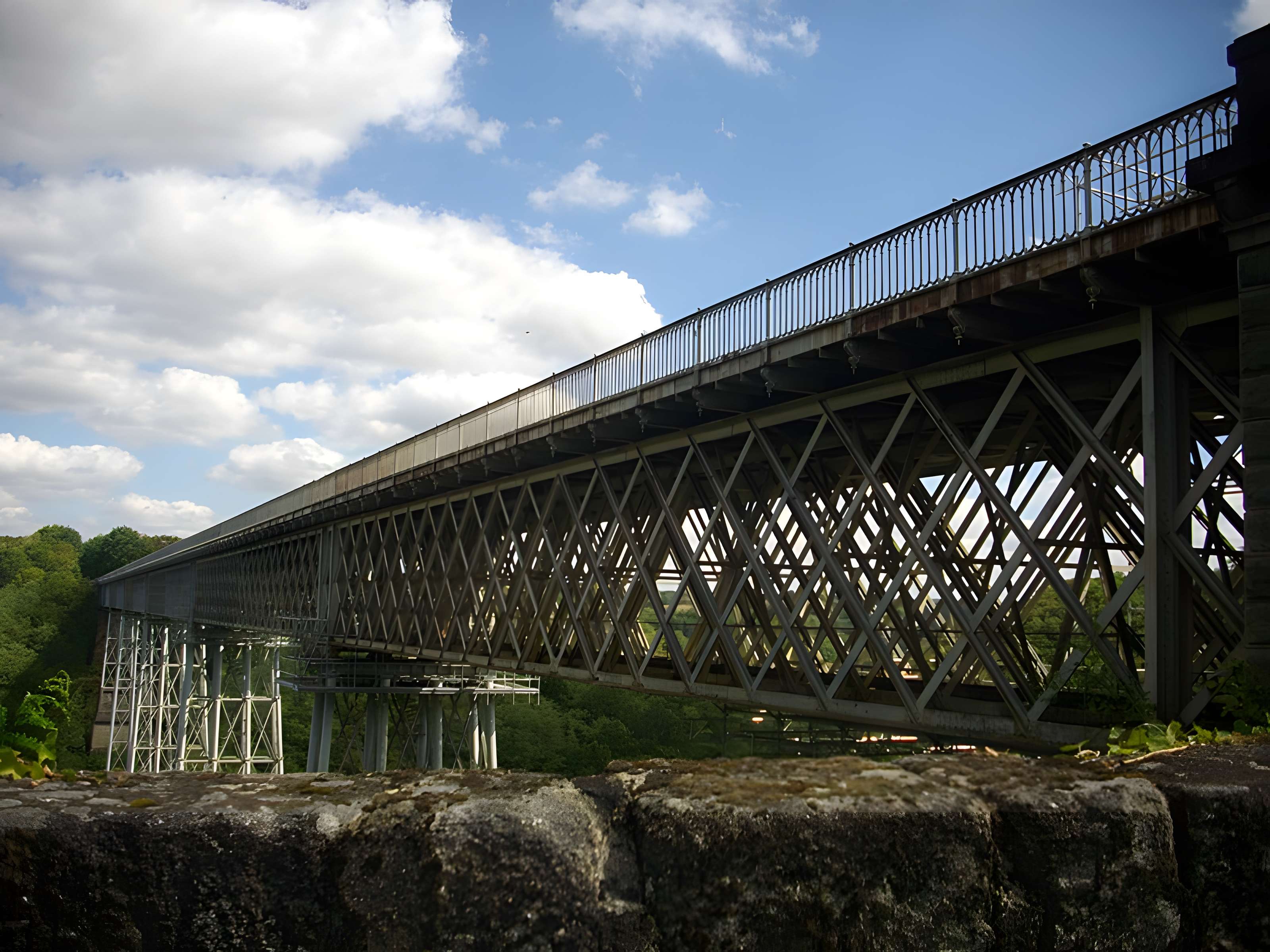 Viaduc de Busseau-sur-Creuse (également sur commune de Pionnat)