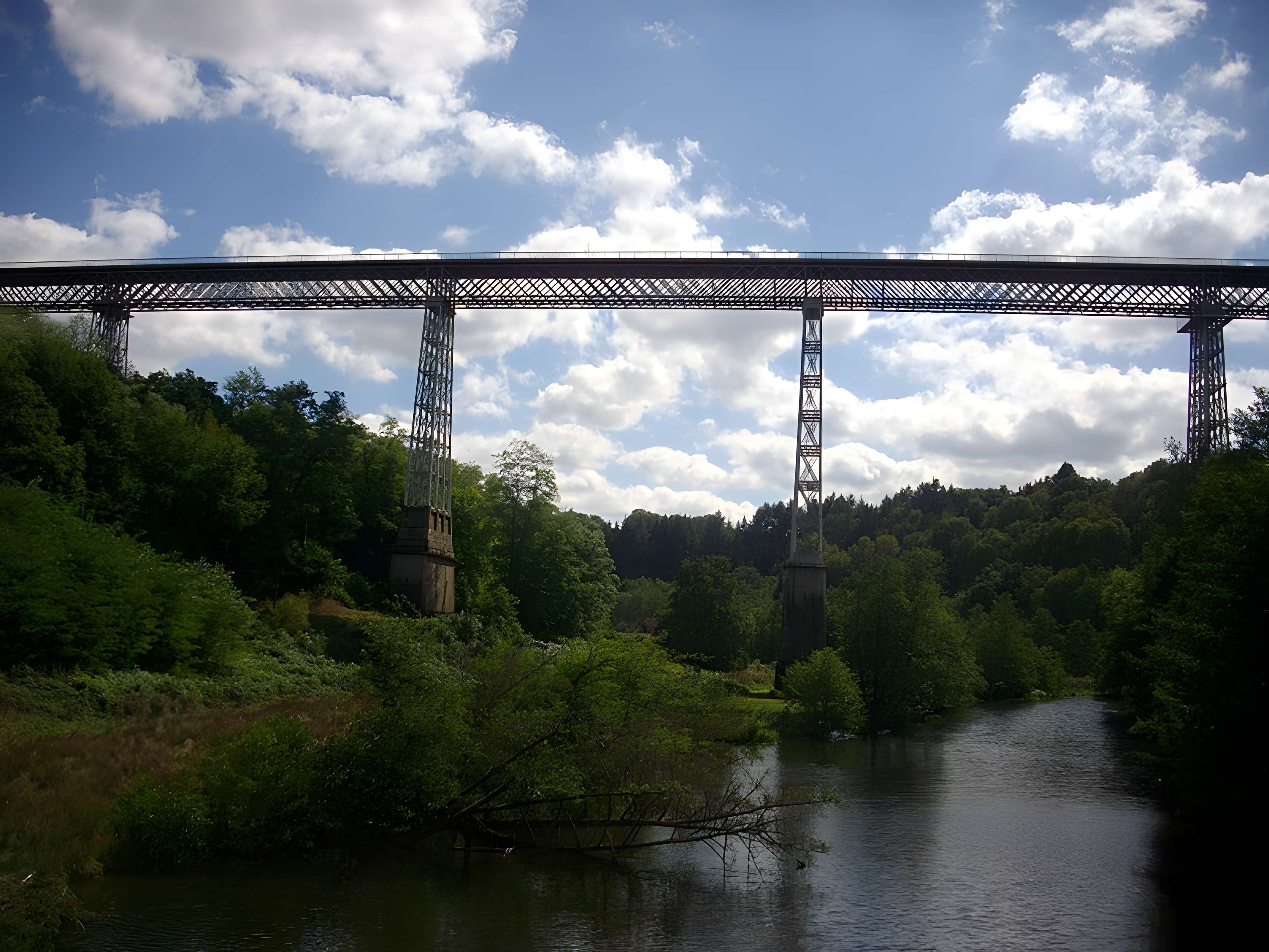 Viaduc de Busseau-sur-Creuse (également sur commune de Pionnat)