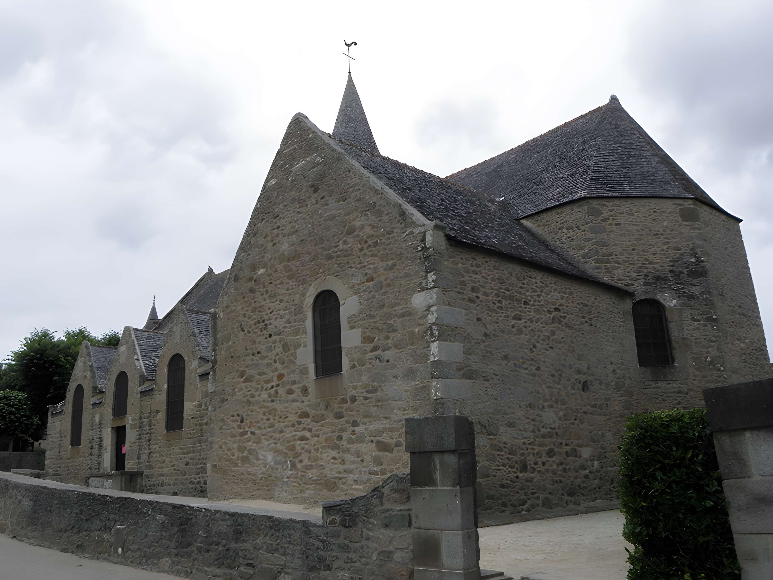 Vieille église de Saint-Lunaire