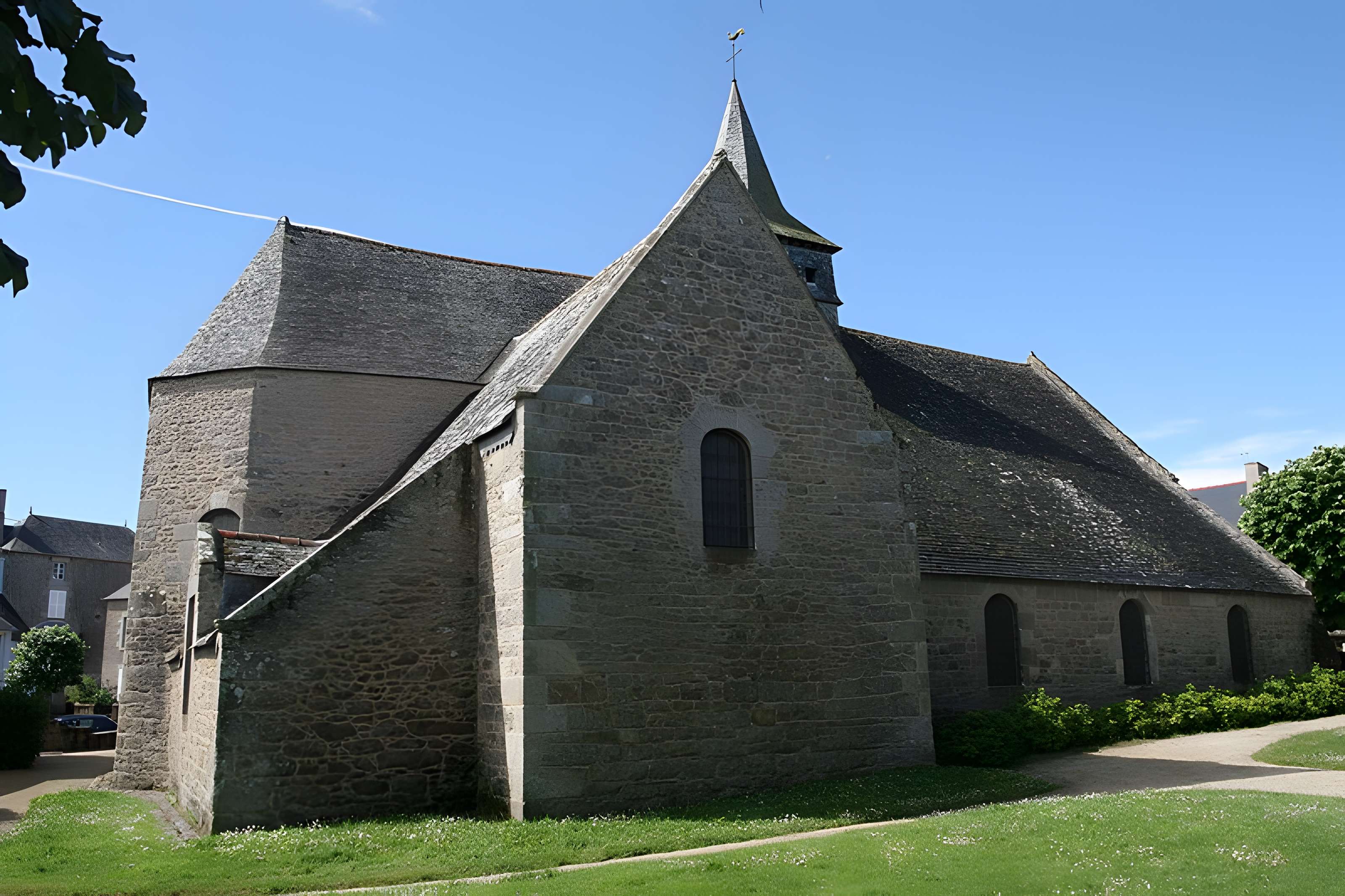 Vieille église de Saint-Lunaire