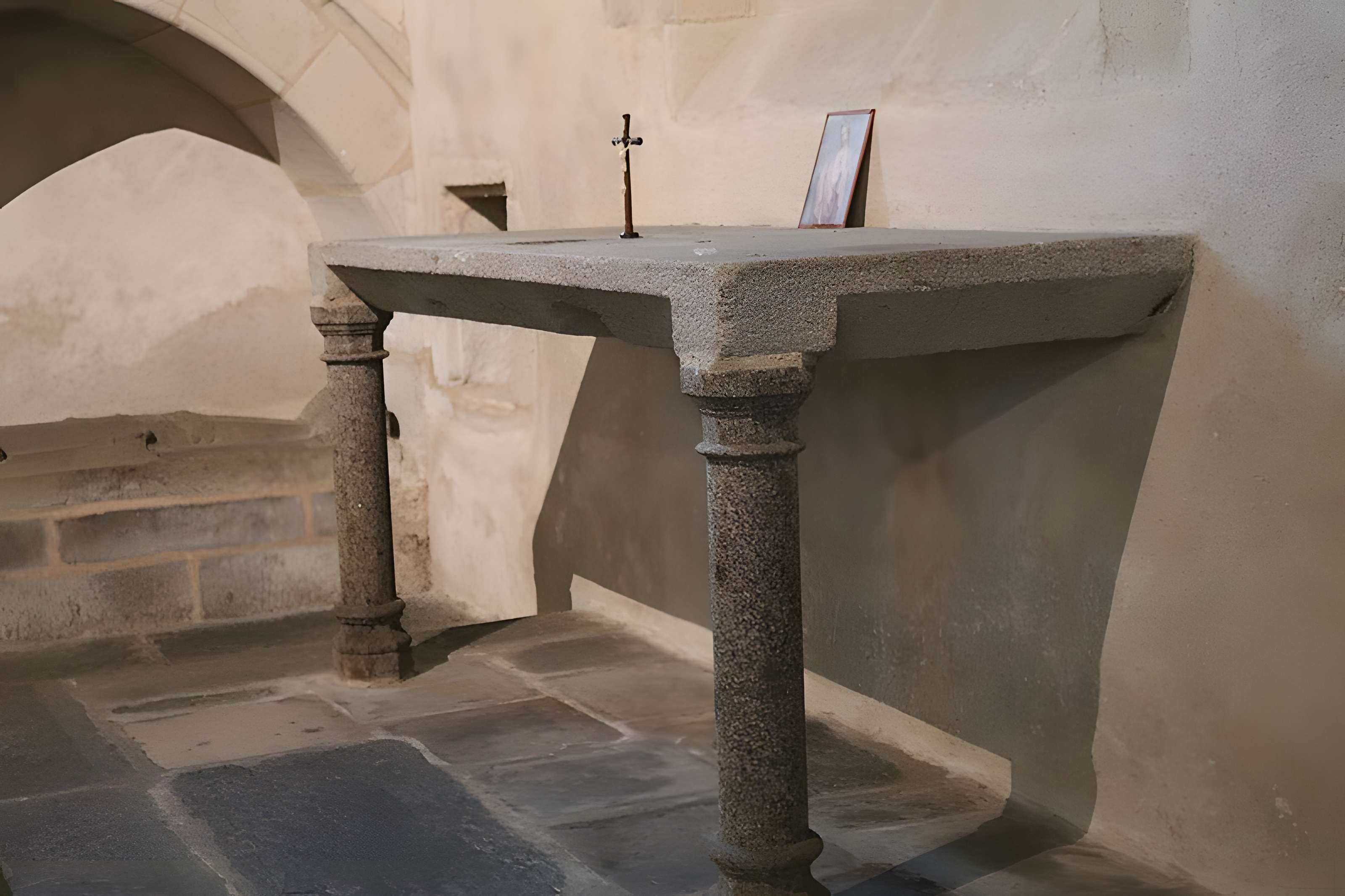 Vieille église de Saint-Lunaire