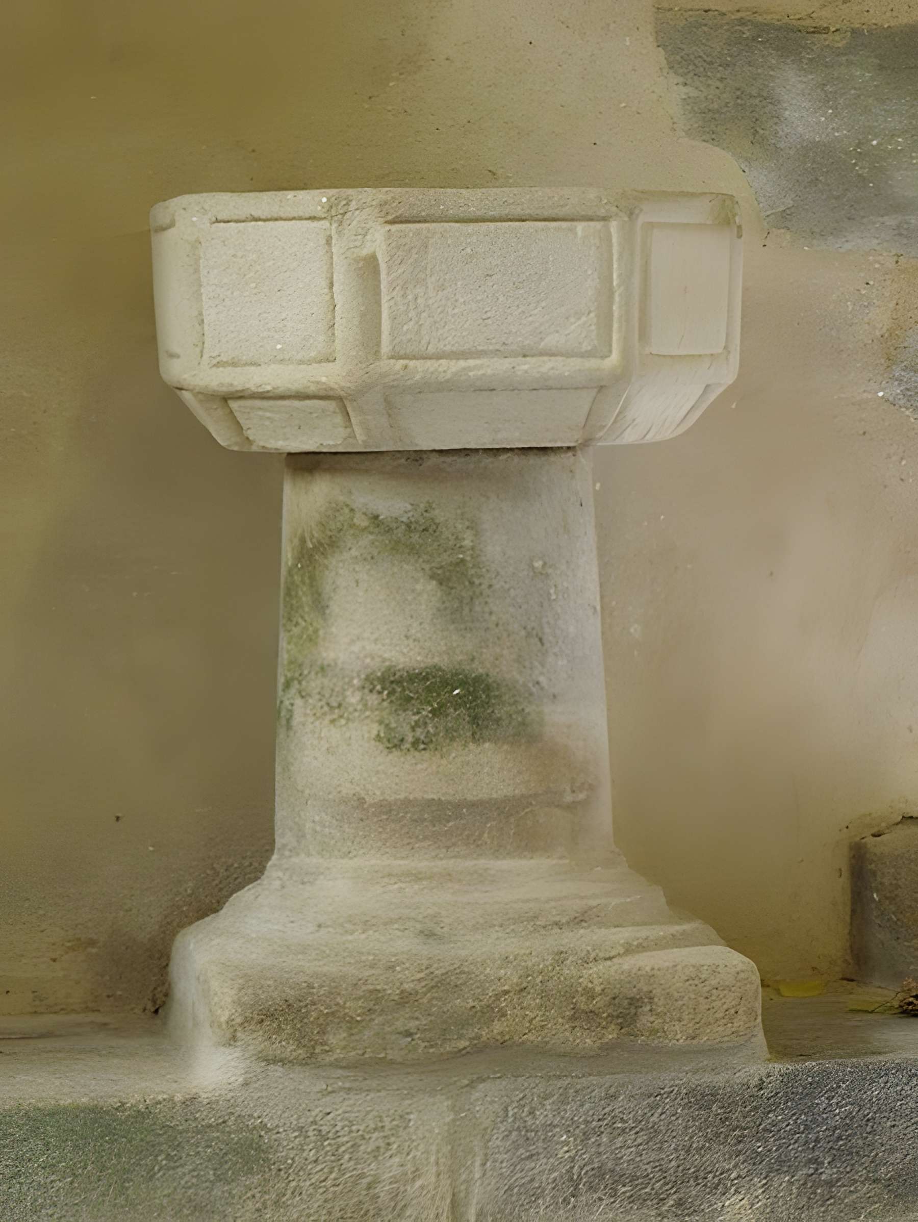 Vieille église de Saint-Lunaire