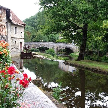 Vieux Pont sur la Côle de Saint-Jean-de-Côle