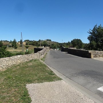 Vieux pont sur le Gers à Pavie