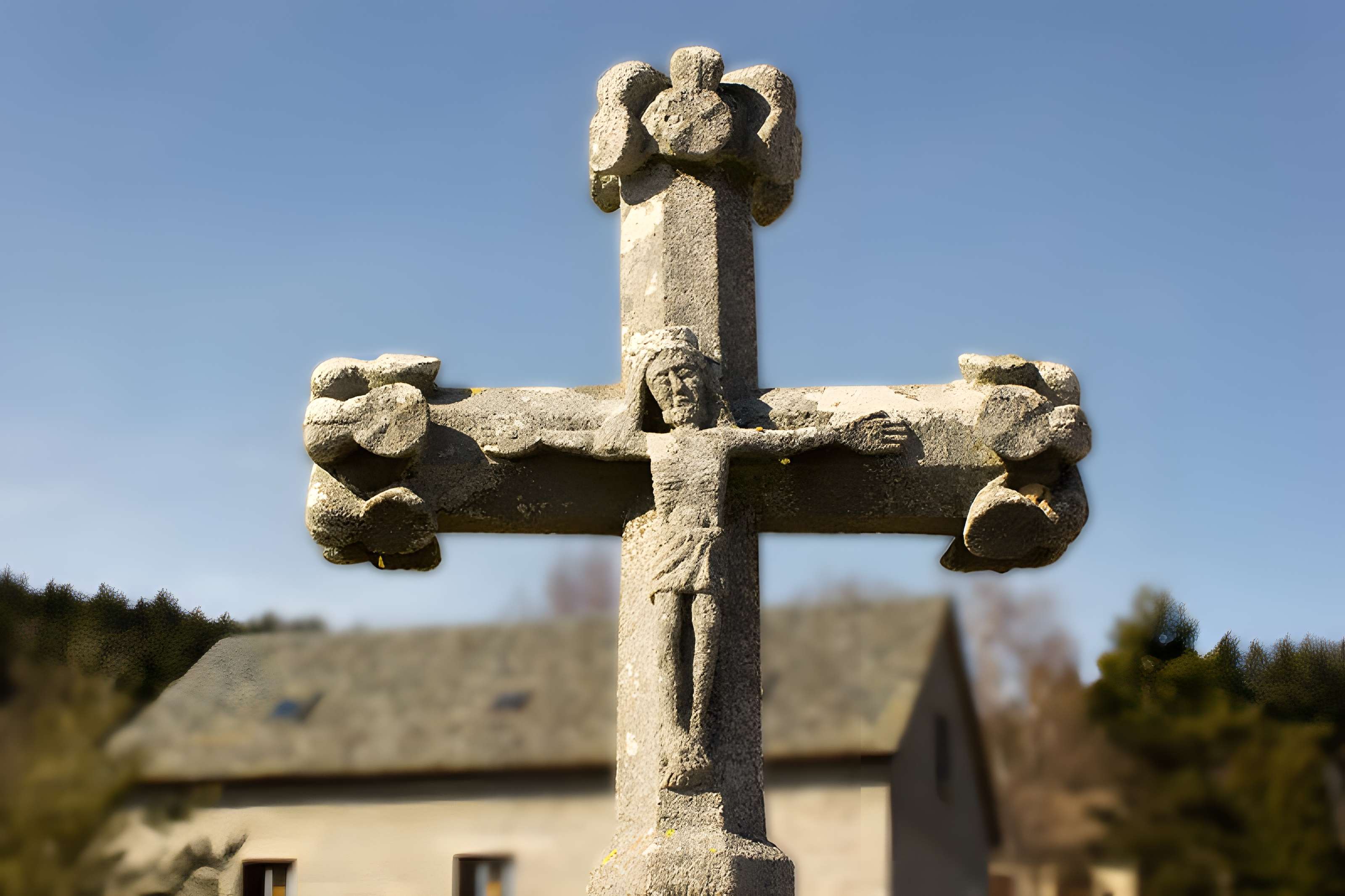 Croix dans le cimetière