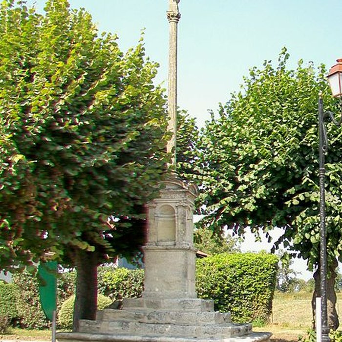 Photo de 2 Croix dÉpiais-lès-Louvres