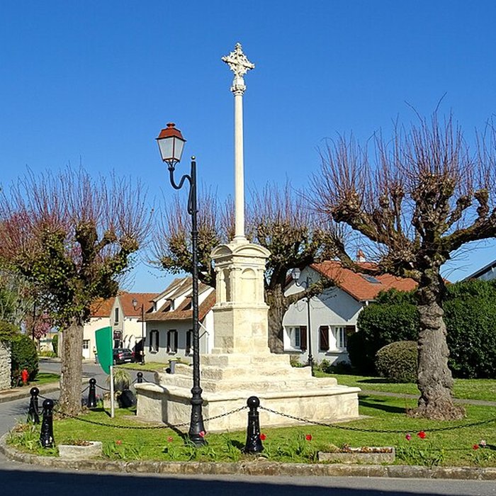 Photo de 2 Croix dÉpiais-lès-Louvres